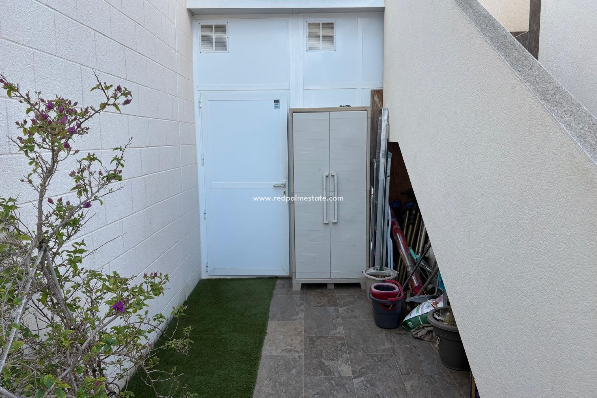 Återförsäljning - Villa -
Orihuela Costa - Villamartín