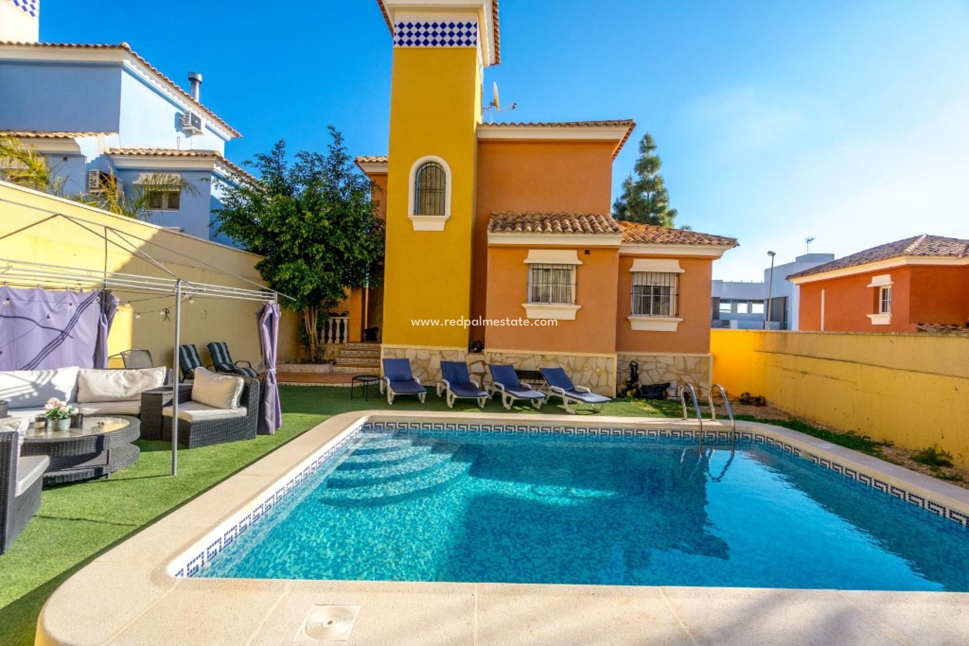 Återförsäljning - Villa -
Orihuela Costa - Villamartín
