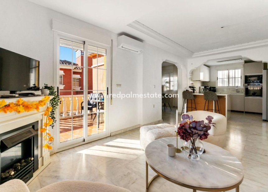 Återförsäljning - Villa -
Orihuela Costa - Villamartín