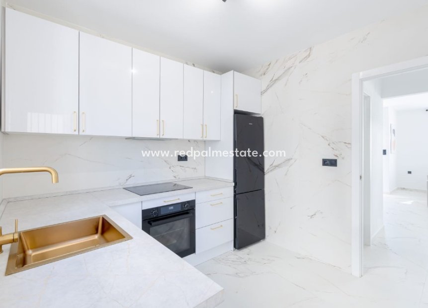 Återförsäljning - Villa -
Orihuela Costa - Villamartín