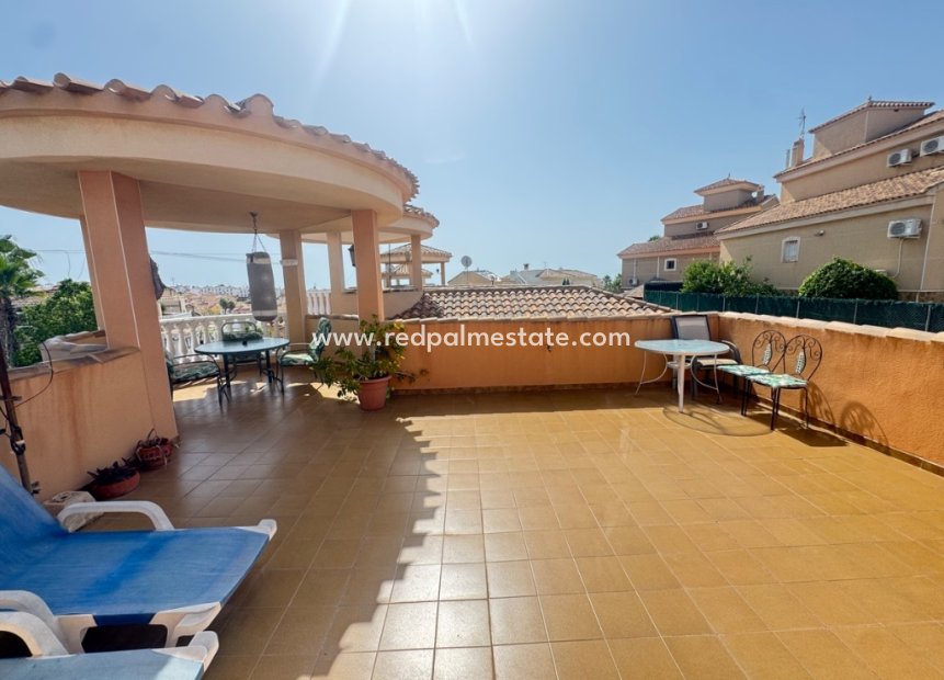 Återförsäljning - Villa -
Orihuela Costa - Villamartín