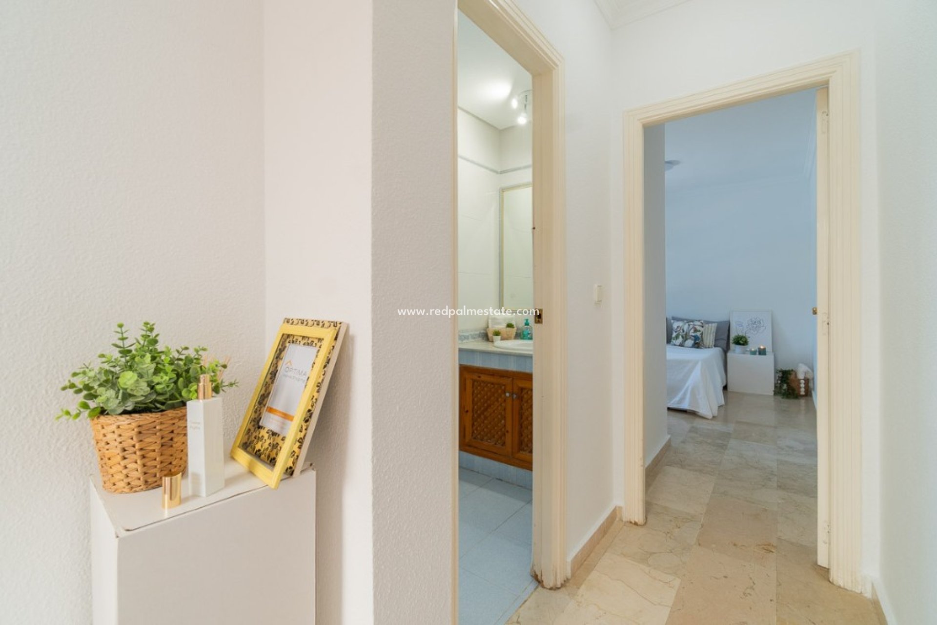 Återförsäljning - Villa -
Orihuela Costa - Villamartín