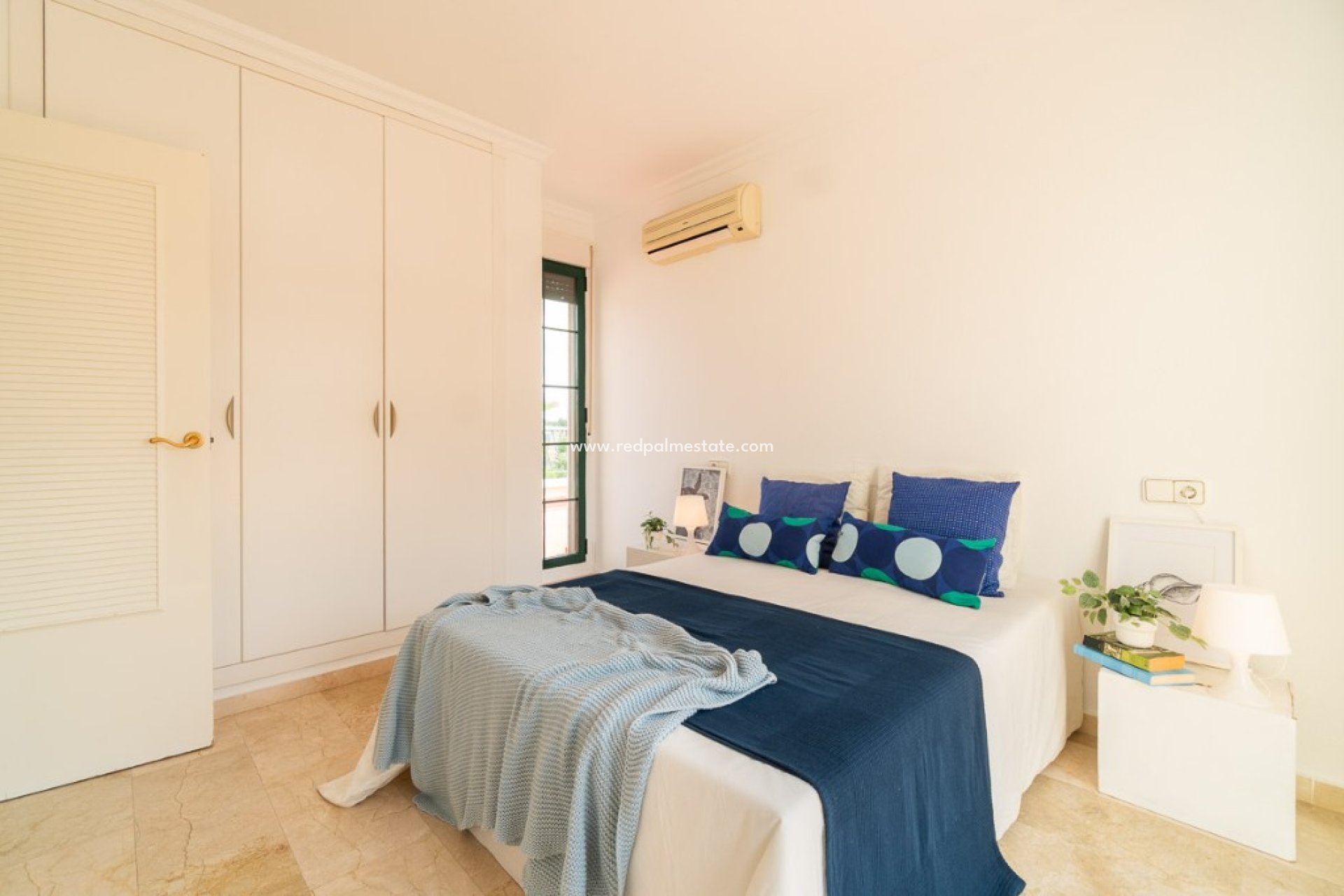 Återförsäljning - Villa -
Orihuela Costa - Villamartín