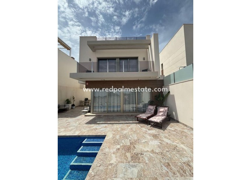 Återförsäljning - Villa -
Orihuela Costa - Villamartín