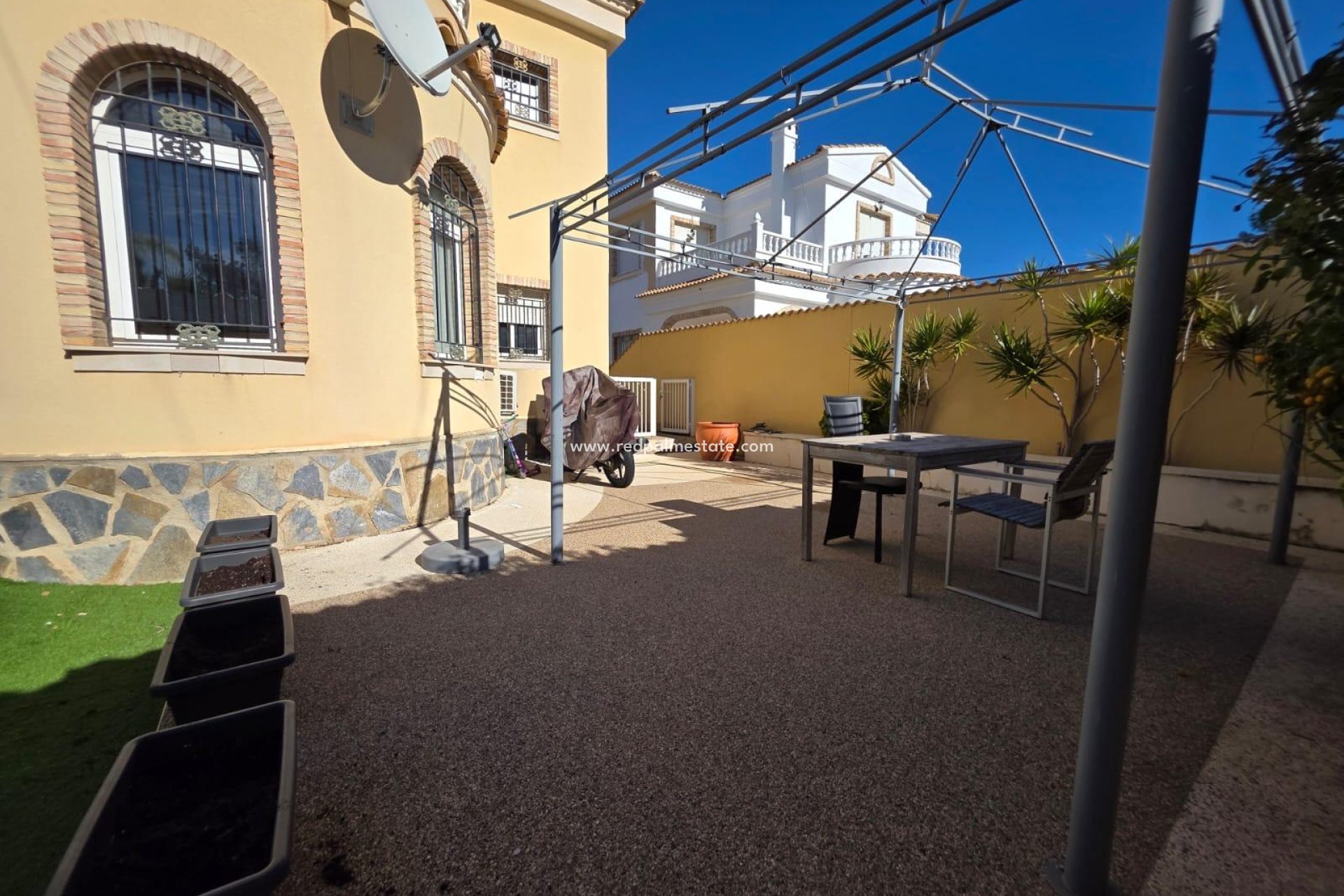 Återförsäljning - Villa -
Orihuela Costa - Villamartín