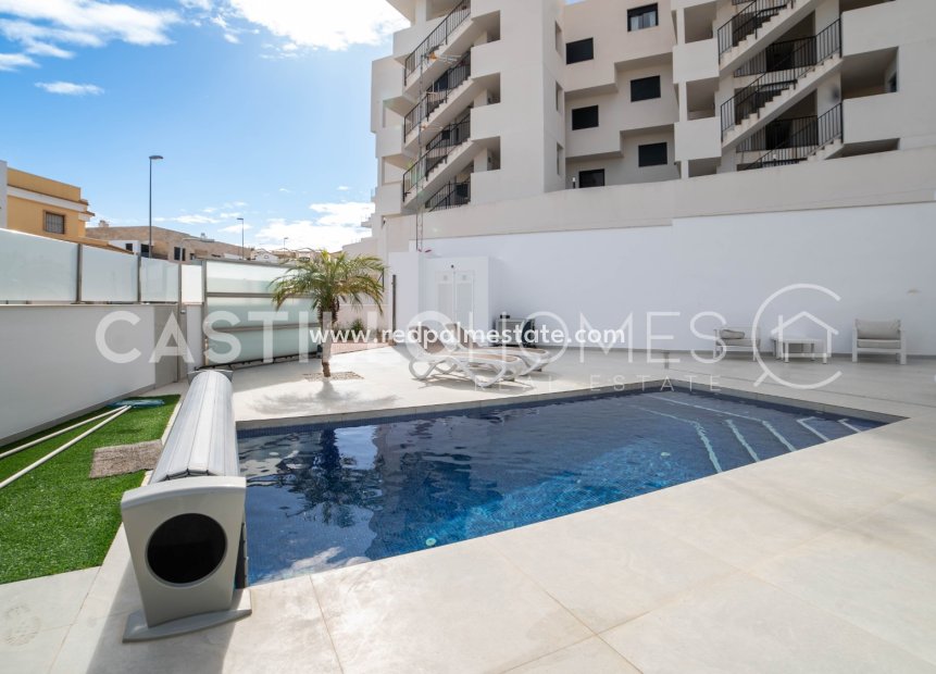 Återförsäljning - Villa -
Orihuela Costa - Villamartín