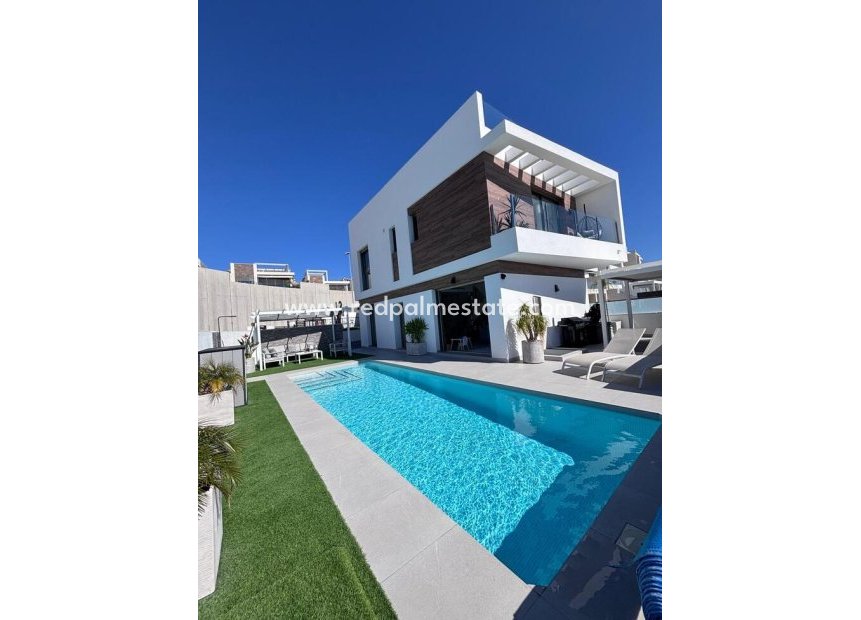 Återförsäljning - Villa -
Orihuela Costa - Villamartín