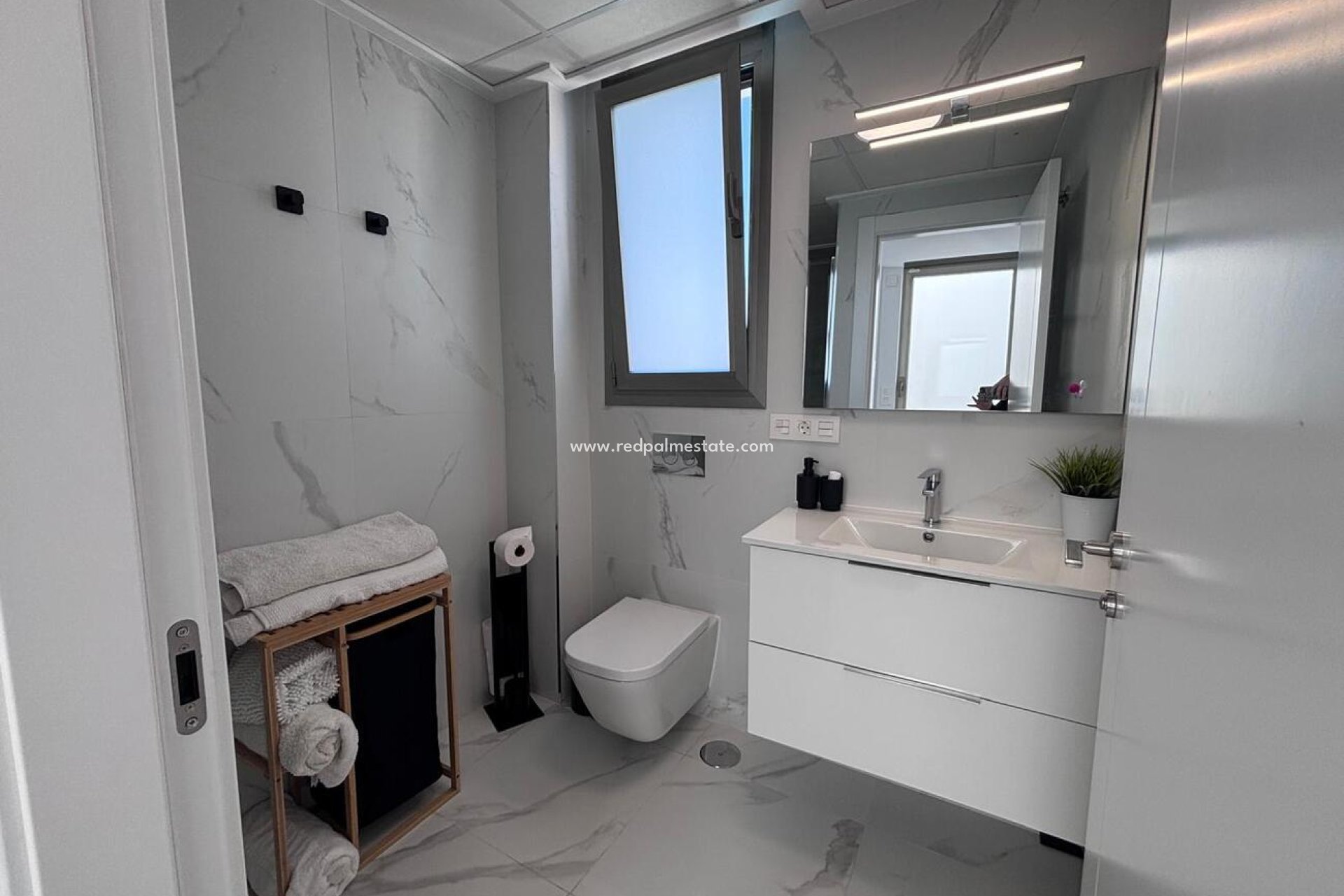 Återförsäljning - Villa -
Orihuela Costa - Villamartín