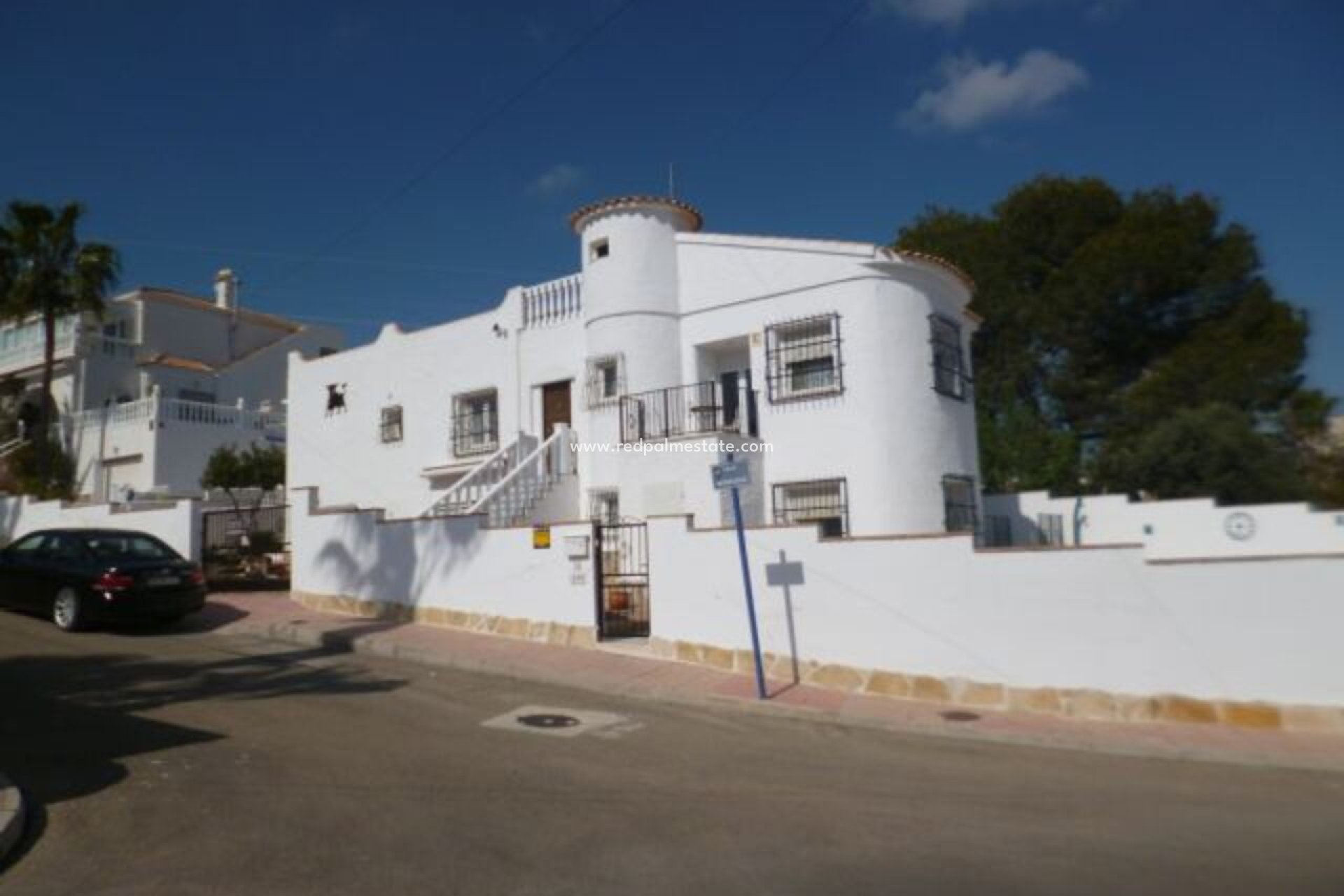 Återförsäljning - Villa -
Orihuela Costa - Villamartín