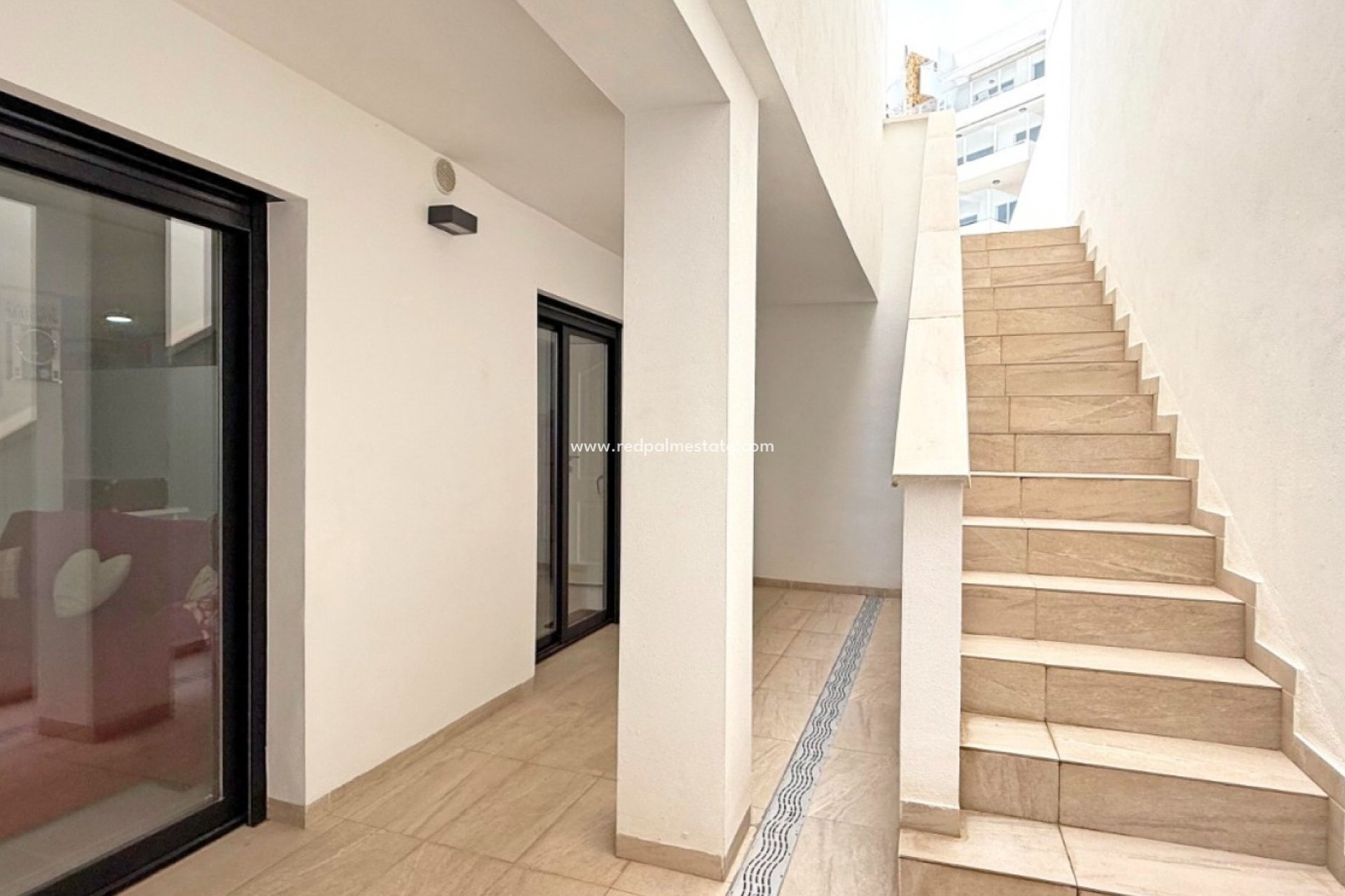 Återförsäljning - Villa -
Orihuela Costa - Villamartín