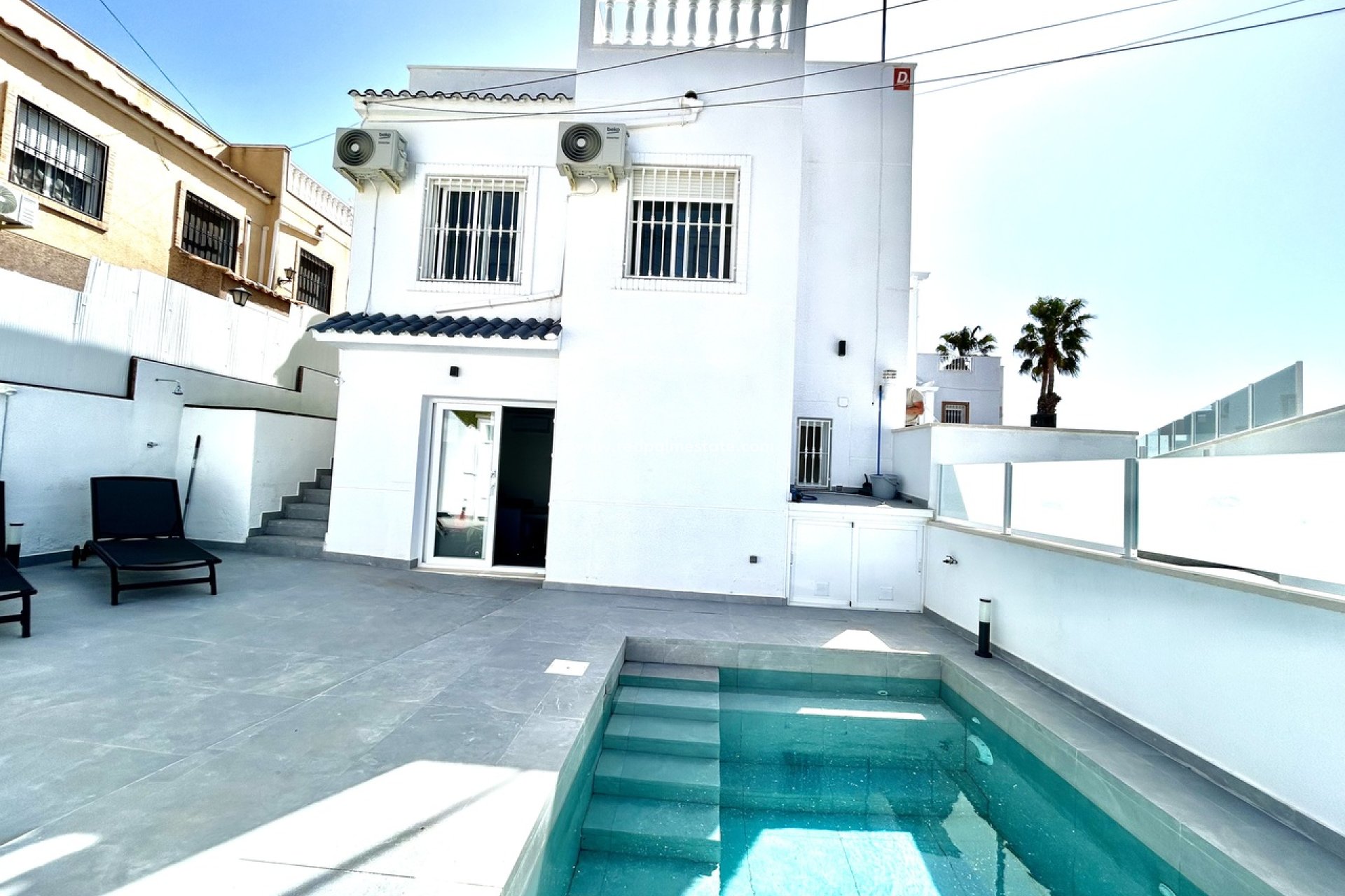 Återförsäljning - Villa -
Orihuela Costa - Villamartín