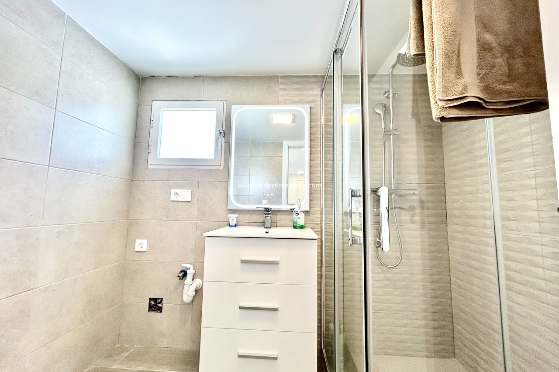 Återförsäljning - Villa -
Orihuela Costa - Villamartín