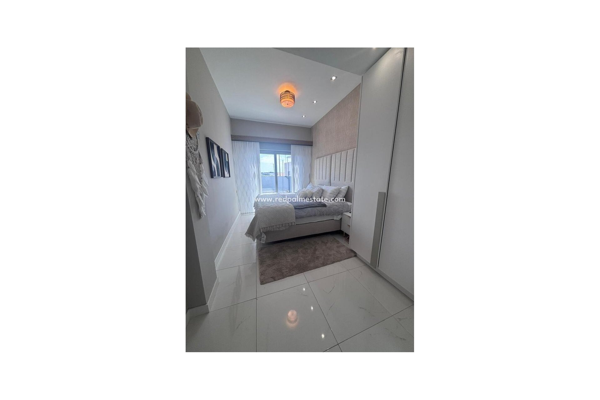 Återförsäljning - Villa -
Orihuela Costa - Villamartín