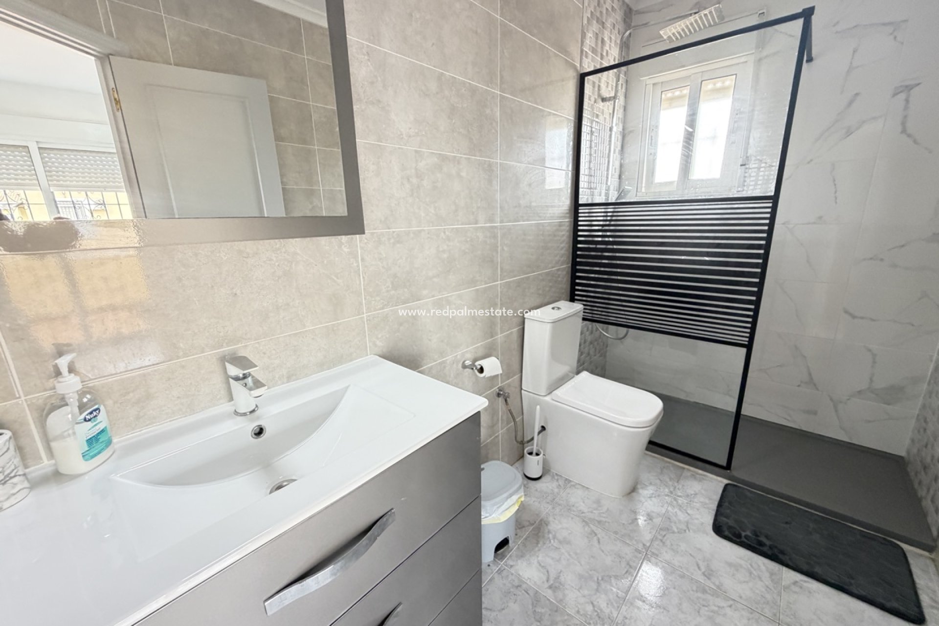 Återförsäljning - Villa -
Orihuela Costa - Villamartín