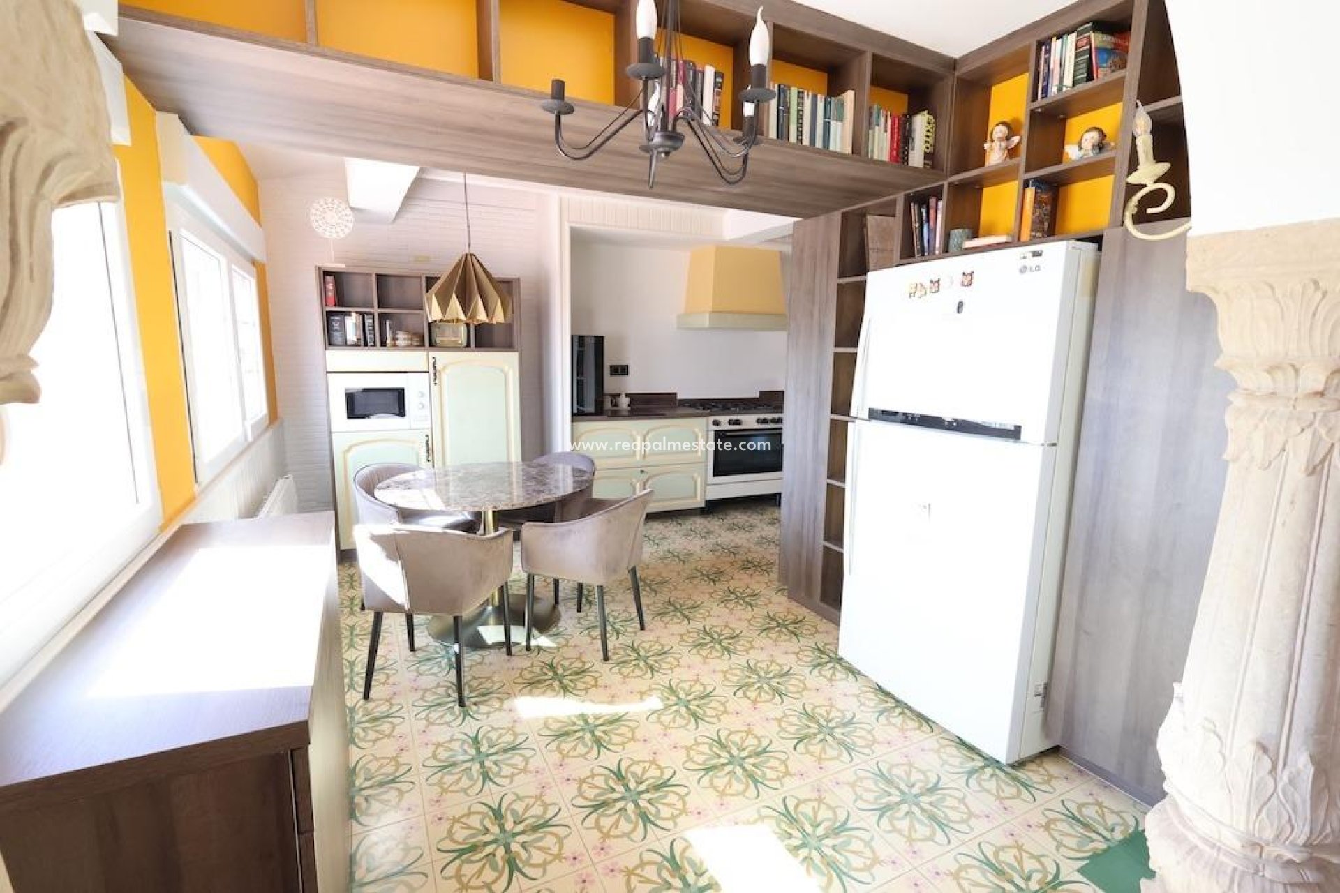 Återförsäljning - Villa -
Orihuela Costa - Villamartín