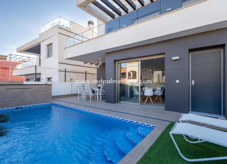 Återförsäljning - Villa -
Orihuela Costa - Villamartín
