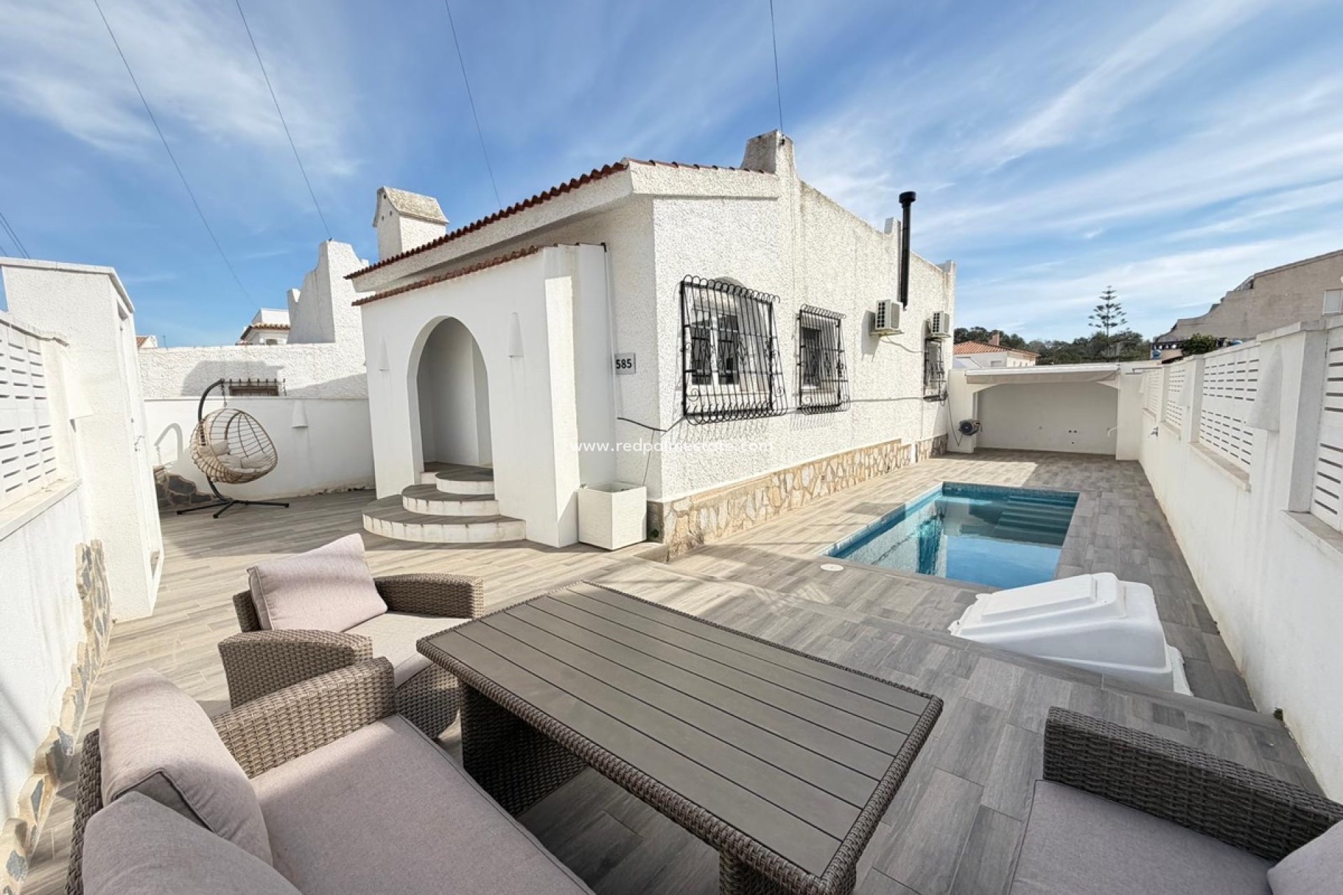 Återförsäljning - Villa -
Orihuela Costa - Villamartín