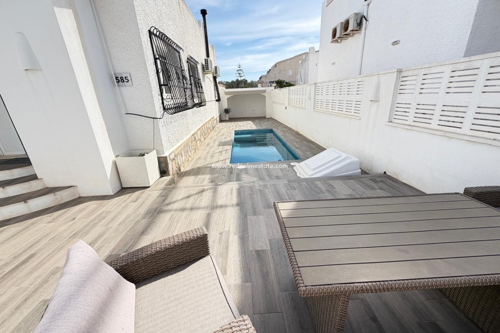 Återförsäljning - Villa -
Orihuela Costa - Villamartín