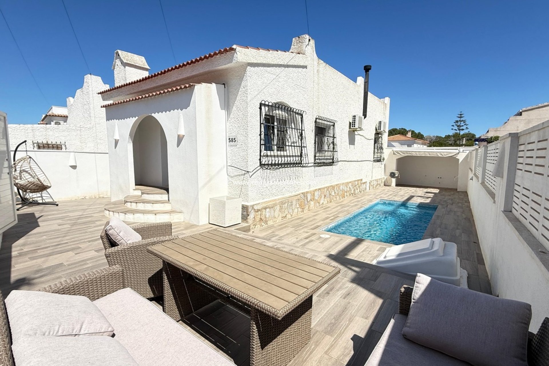 Återförsäljning - Villa -
Orihuela Costa - Villamartín