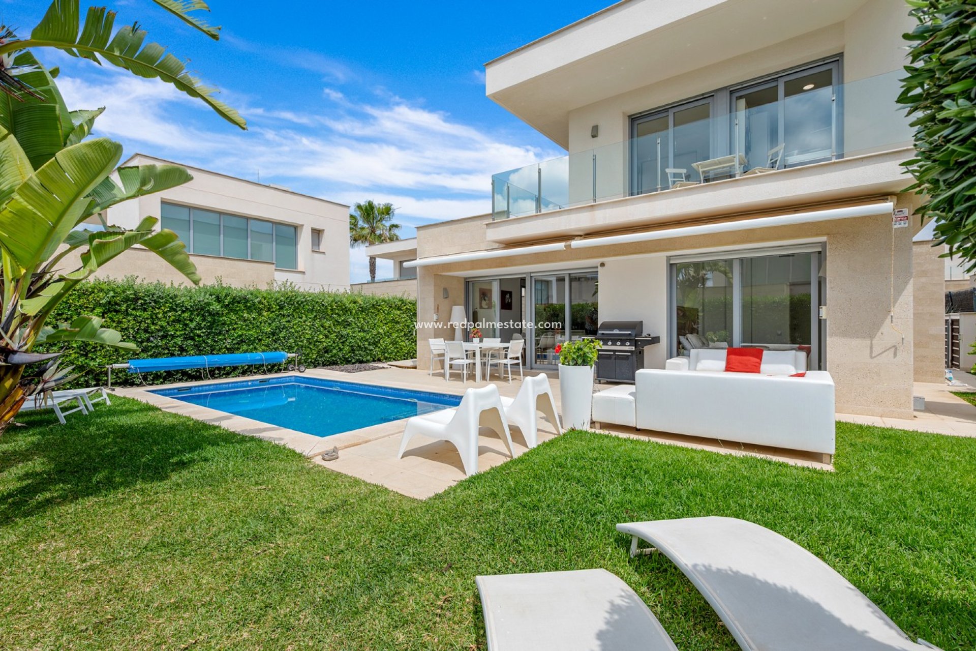 Återförsäljning - Villa -
Orihuela Costa - Vistabella Golf