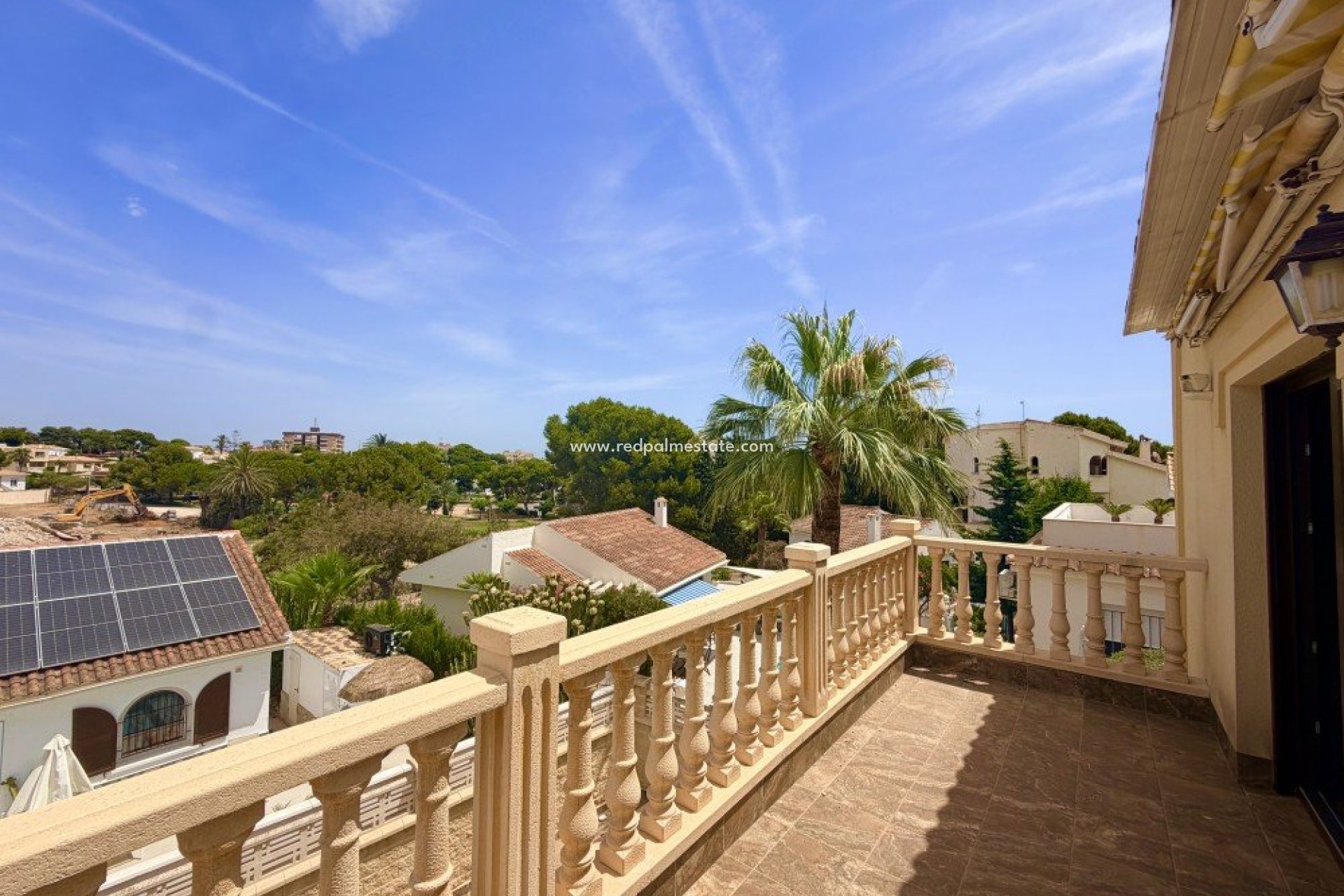 Återförsäljning - Villa -
Orihuela Costa