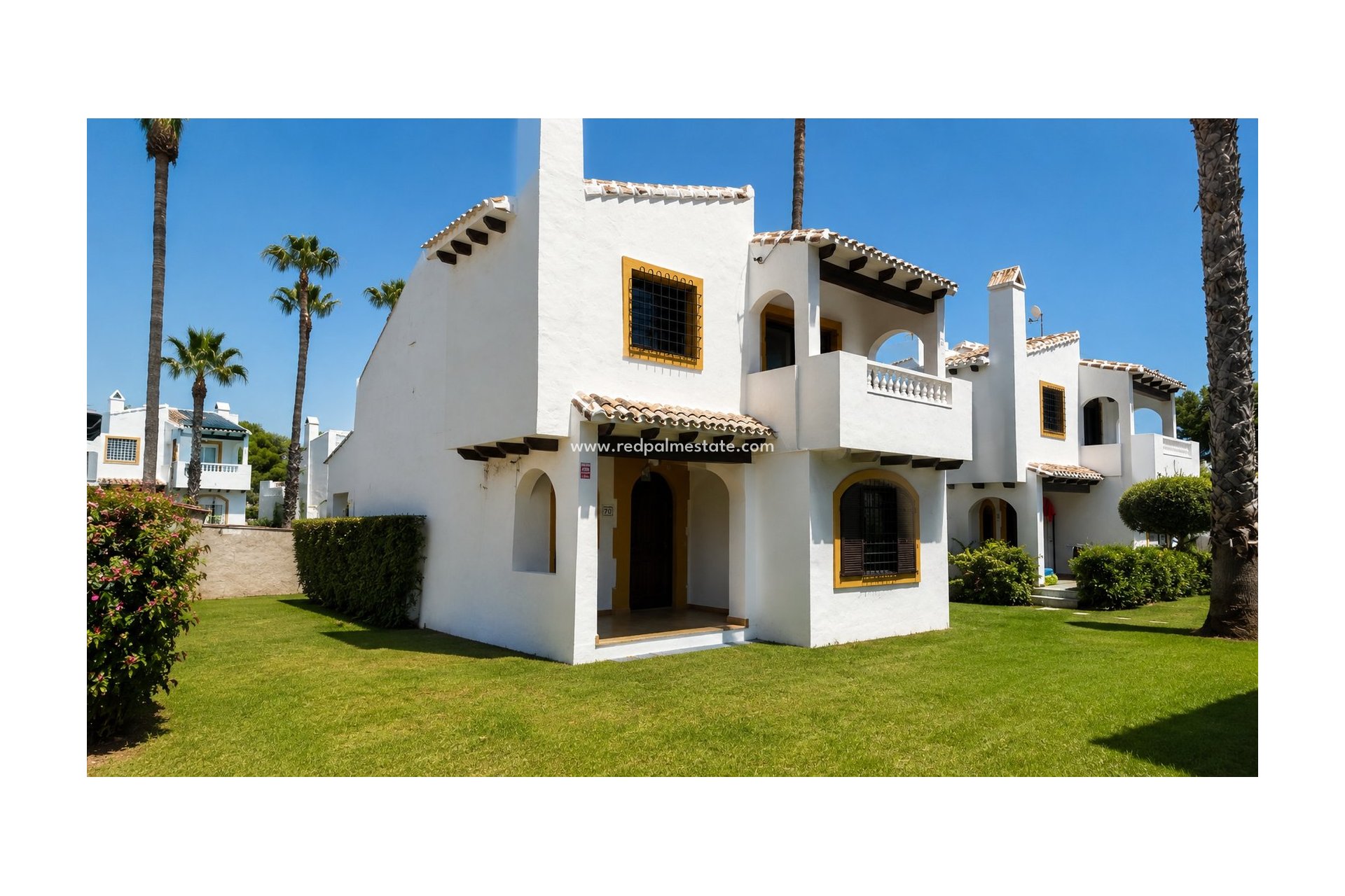 Återförsäljning - Villa -
Orihuela Costa