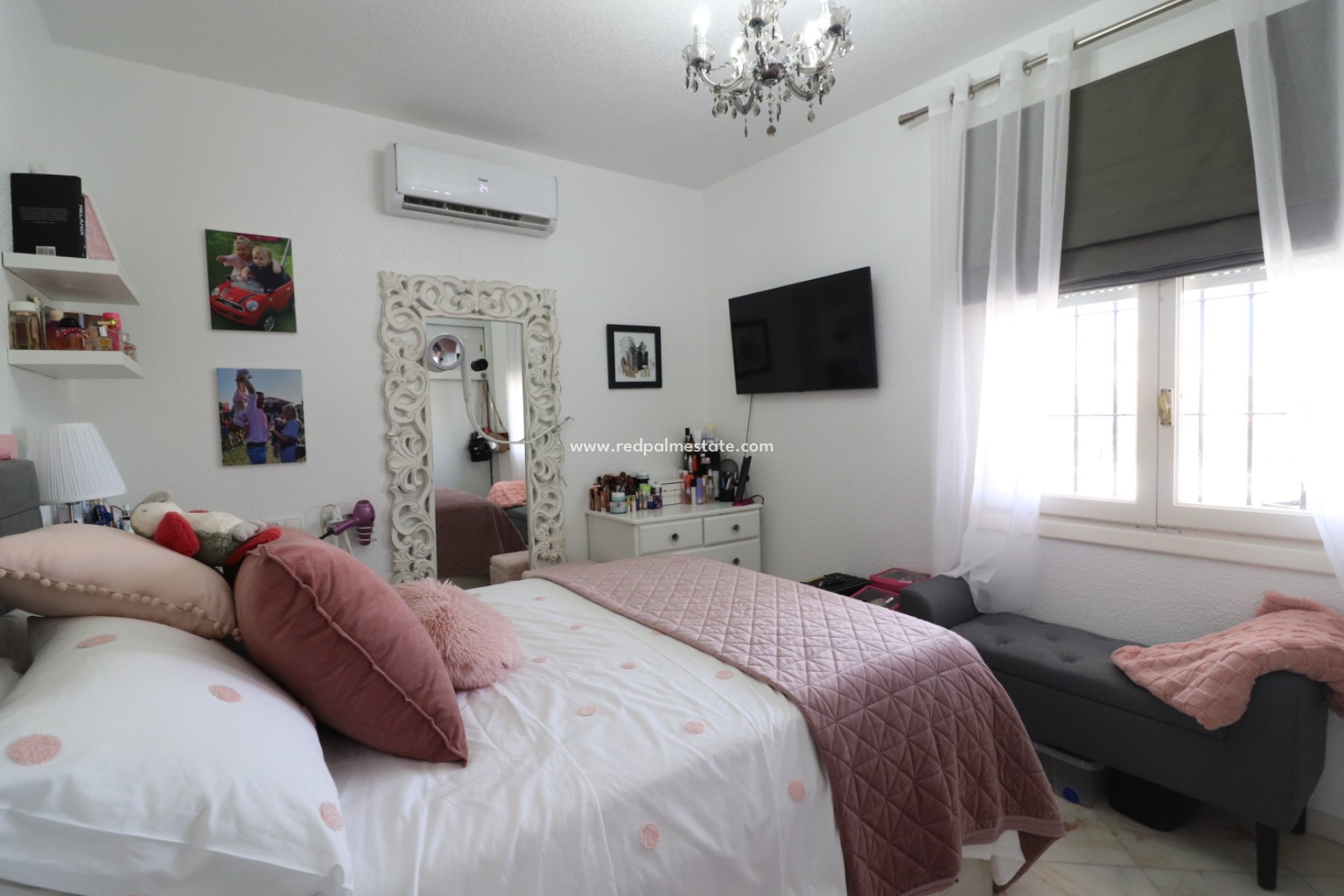 Återförsäljning - Villa -
Orihuela Costa