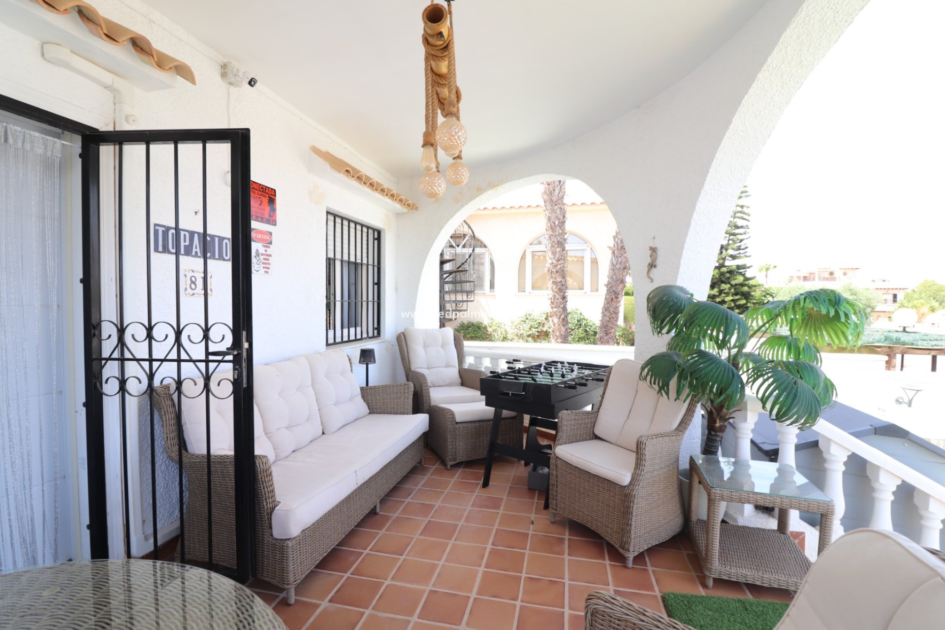Återförsäljning - Villa -
Orihuela Costa