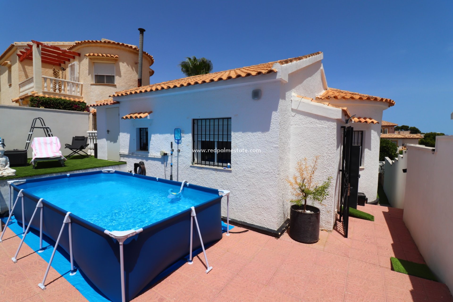 Återförsäljning - Villa -
Orihuela Costa