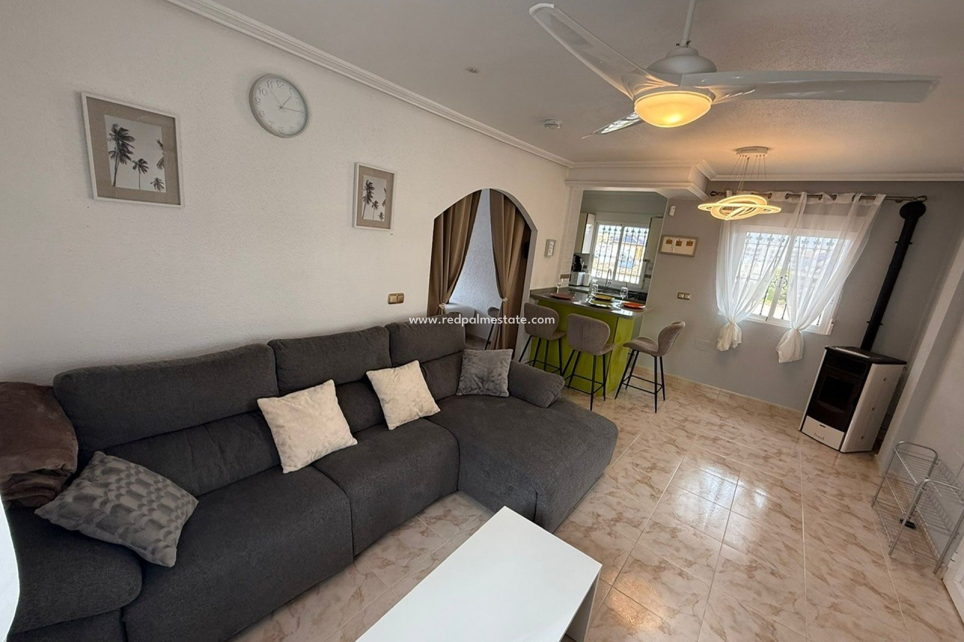 Återförsäljning - Villa -
Orihuela Costa