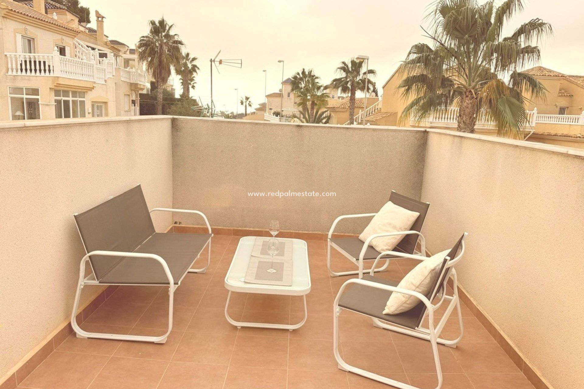 Återförsäljning - Villa -
Orihuela Costa