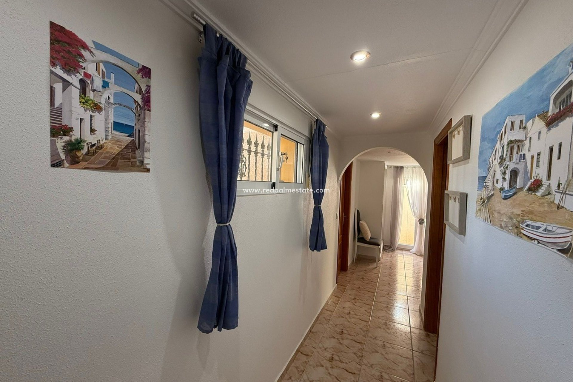 Återförsäljning - Villa -
Orihuela Costa