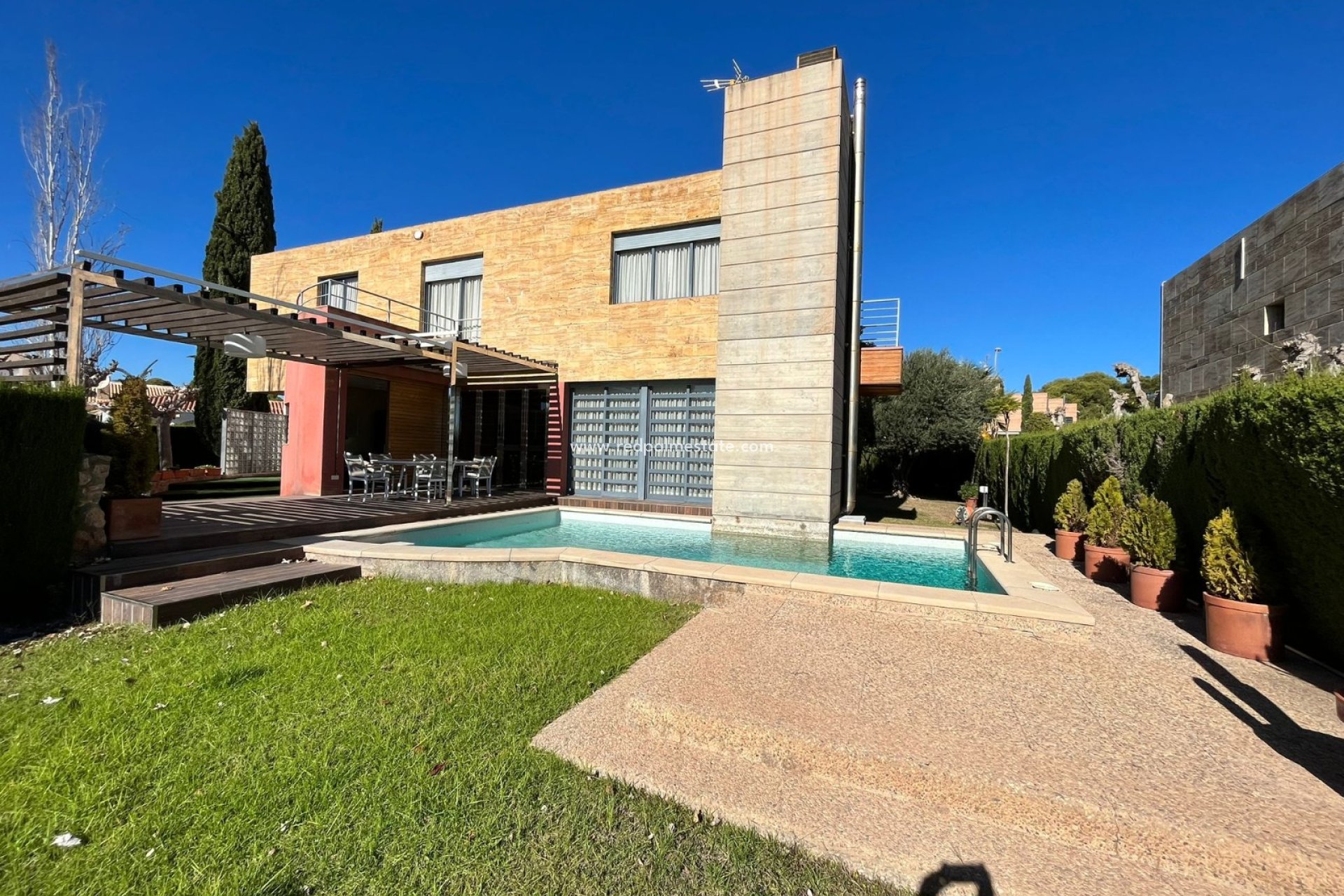 Återförsäljning - Villa -
Orihuela Costa