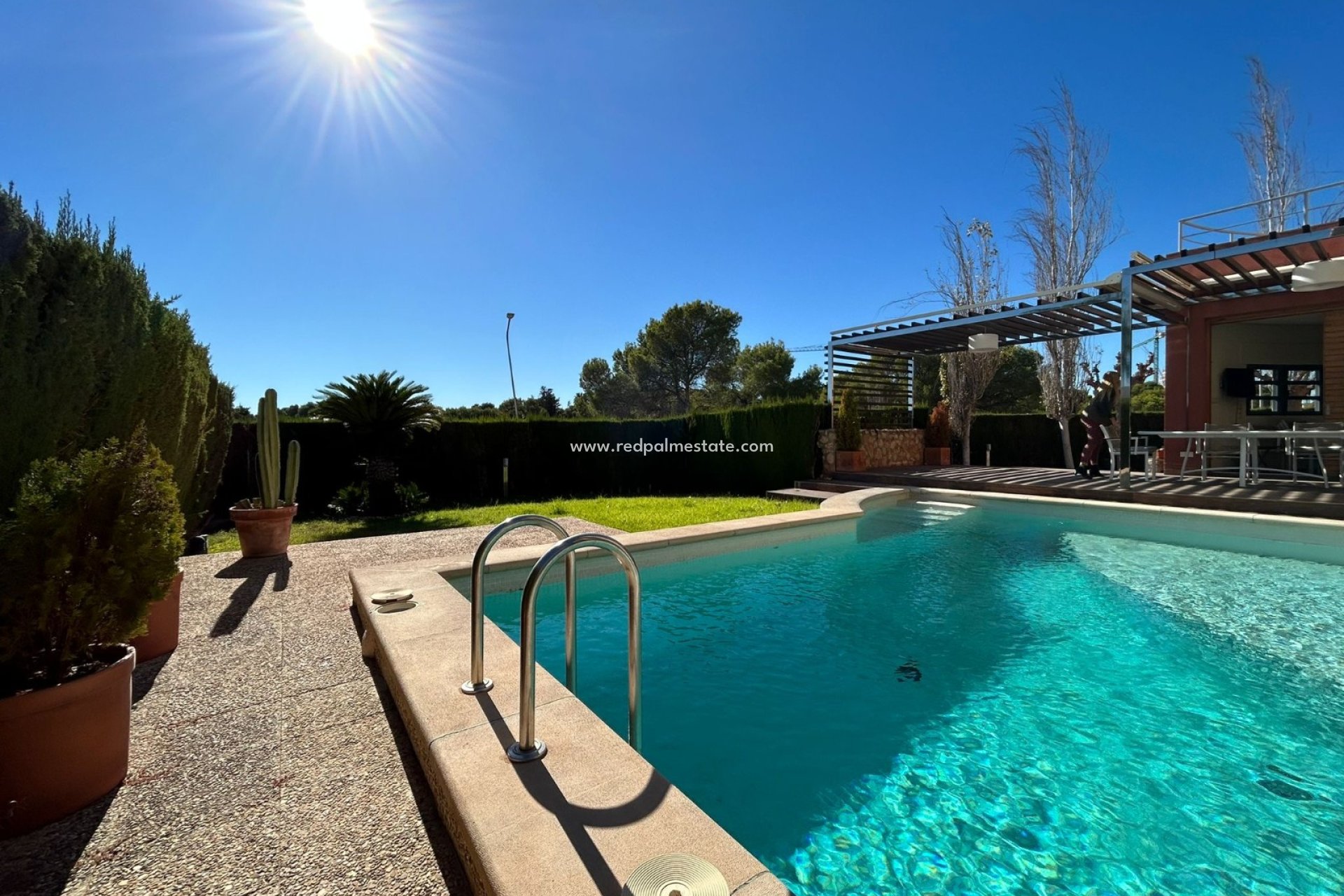 Återförsäljning - Villa -
Orihuela Costa