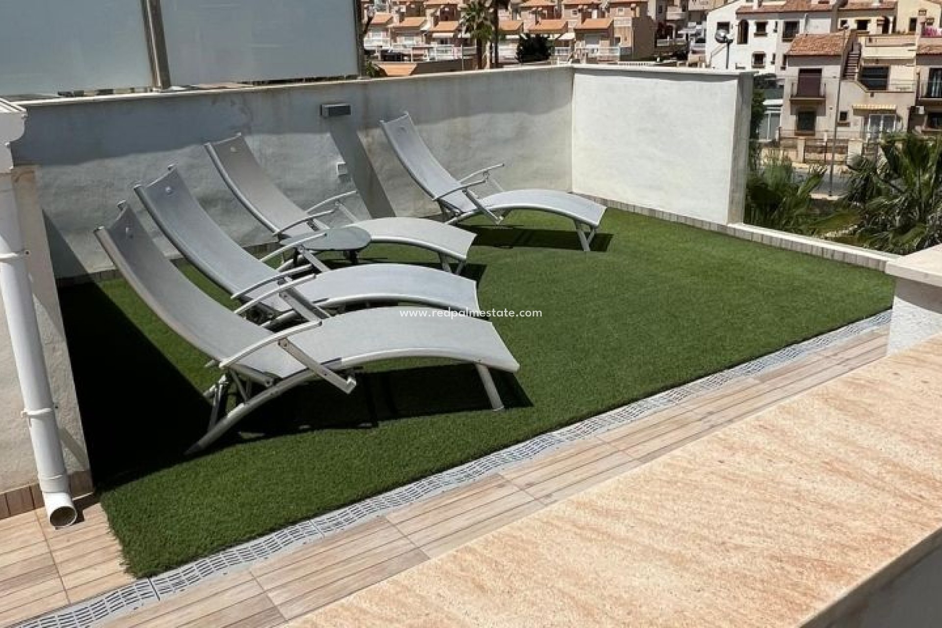 Återförsäljning - Villa -
Orihuela Costa