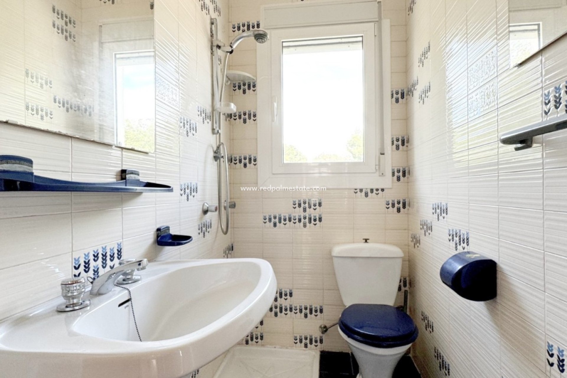 Återförsäljning - Villa -
Orihuela Costa