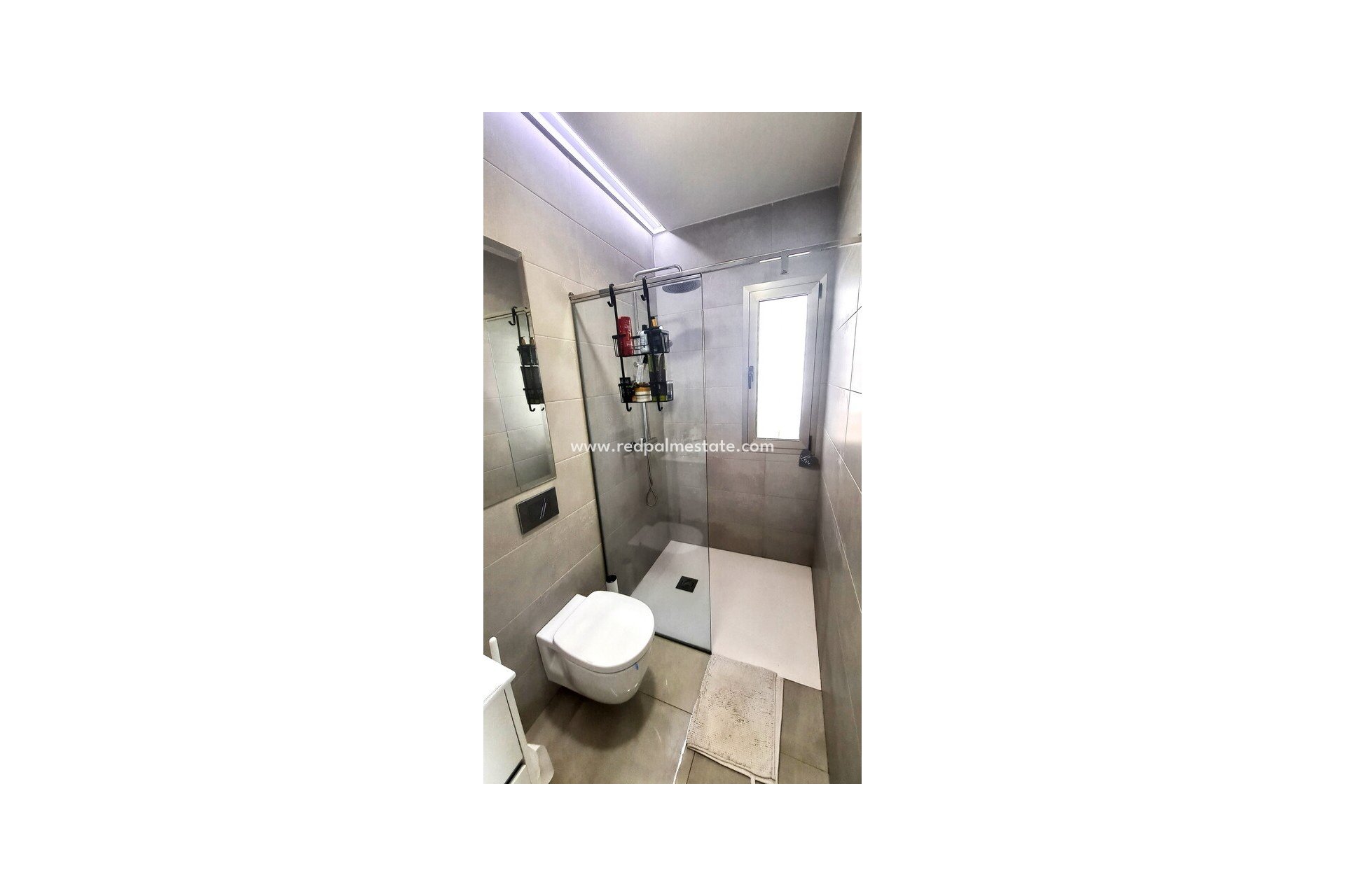 Återförsäljning - Villa -
Orihuela Costa