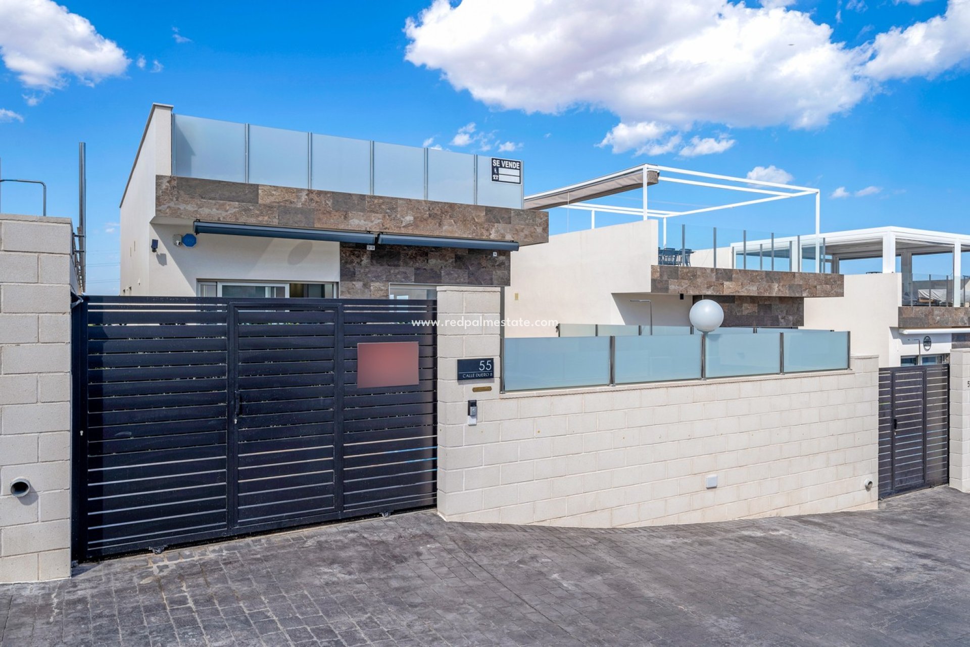 Återförsäljning - Villa -
Orihuela Costa