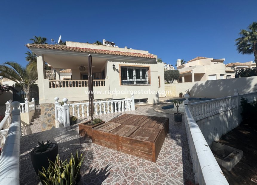 Återförsäljning - Villa -
Orihuela Costa