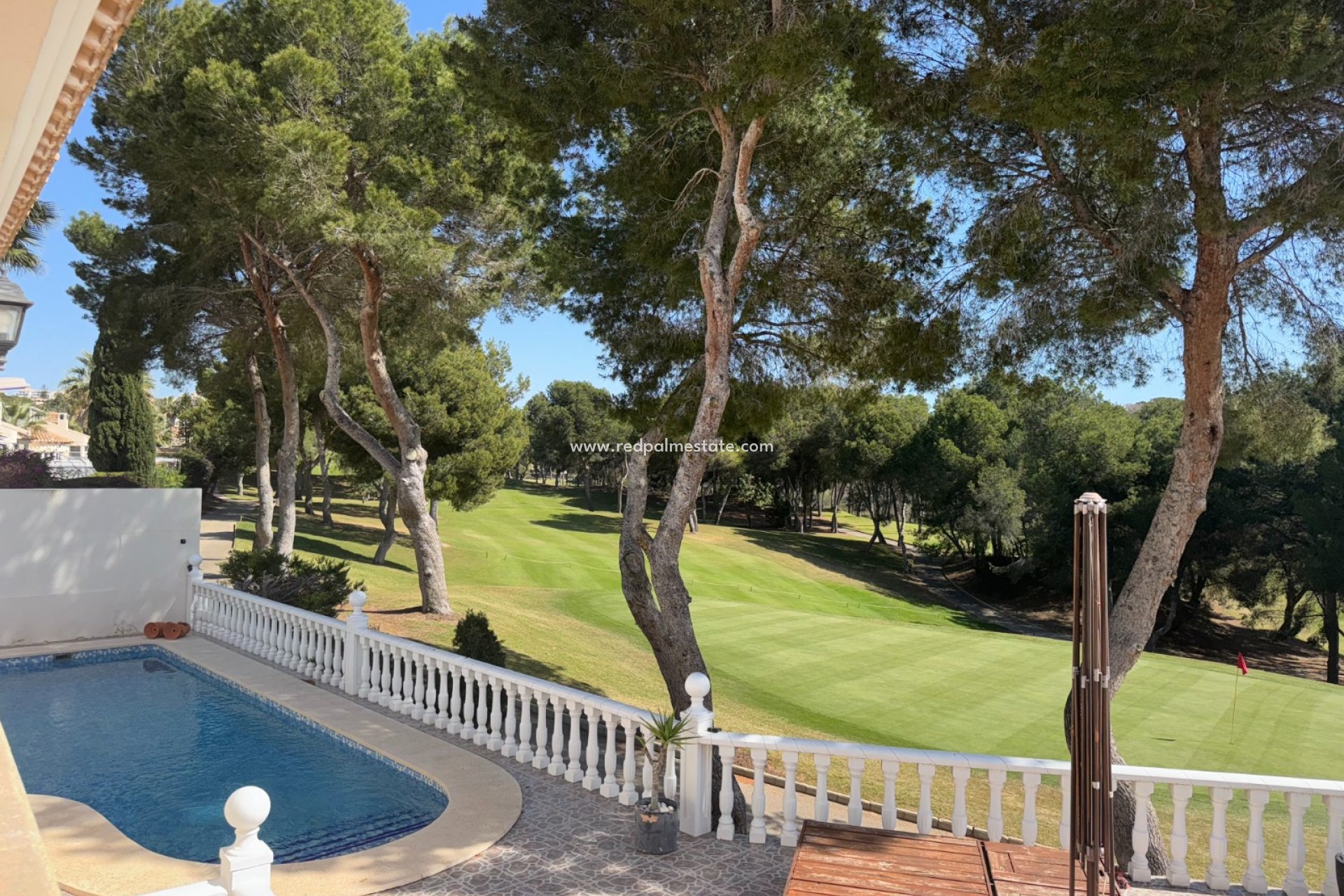 Återförsäljning - Villa -
Orihuela Costa