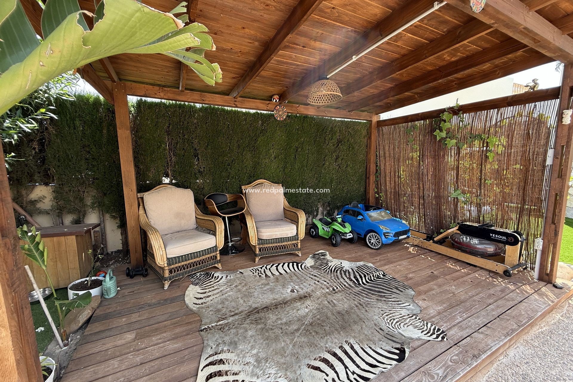 Återförsäljning - Villa -
Orihuela Costa