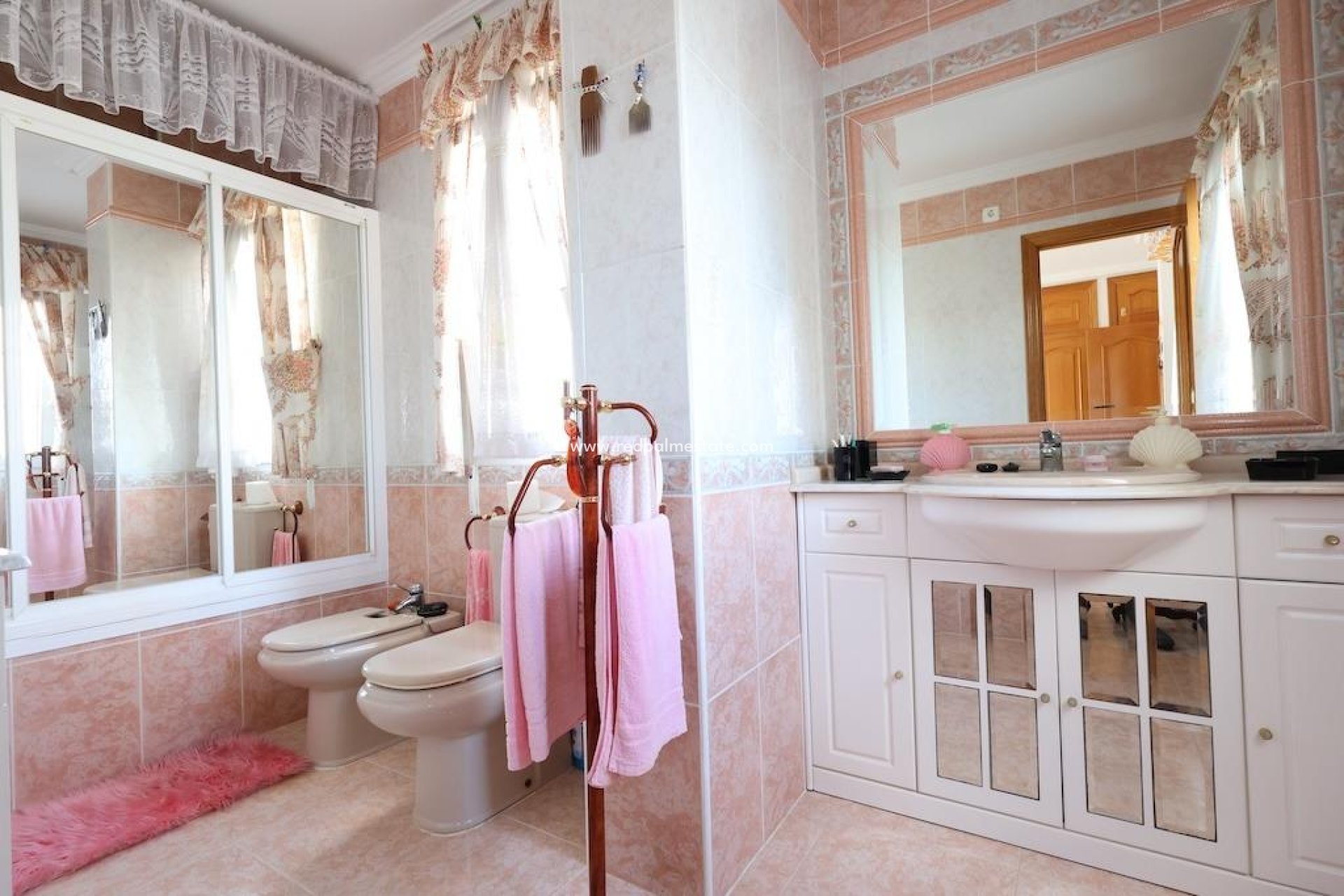 Återförsäljning - Villa -
Orihuela Costa