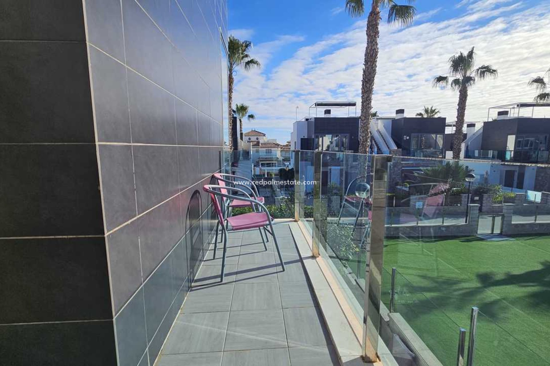 Återförsäljning - Villa -
Orihuela Costa