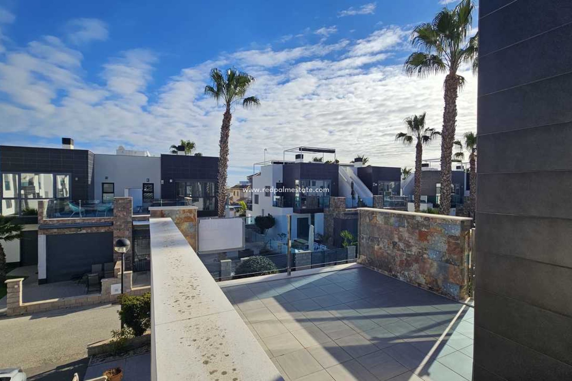 Återförsäljning - Villa -
Orihuela Costa