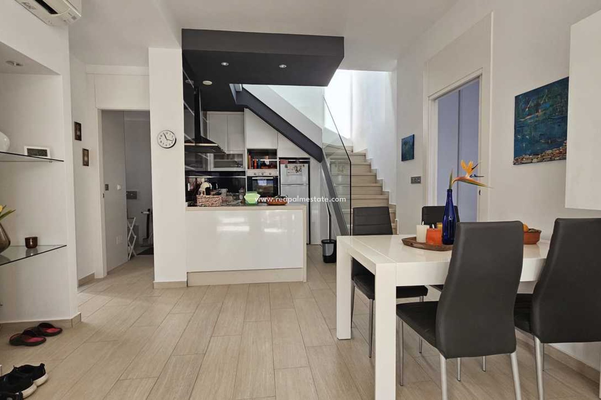 Återförsäljning - Villa -
Orihuela Costa