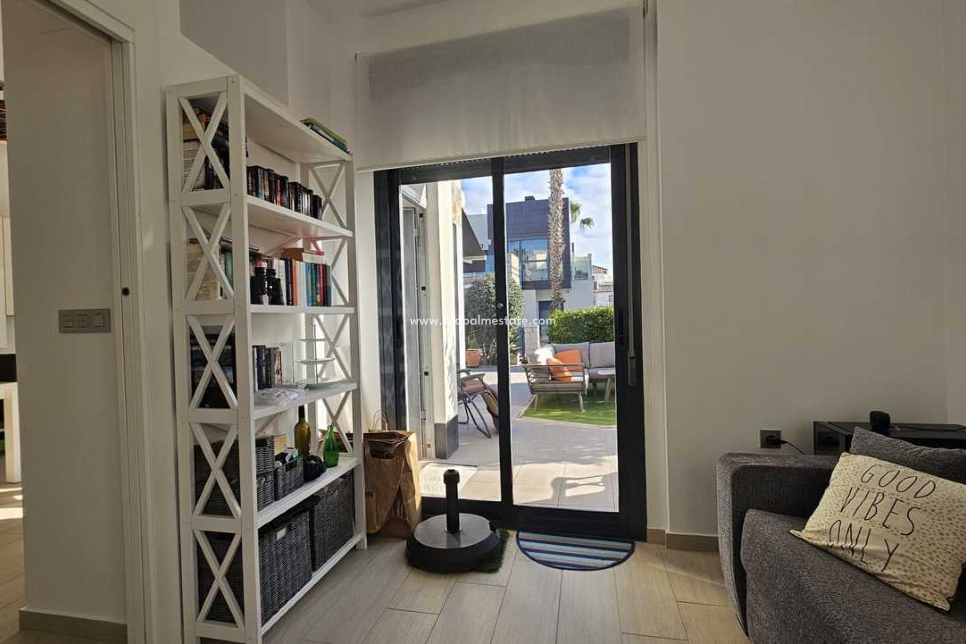 Återförsäljning - Villa -
Orihuela Costa