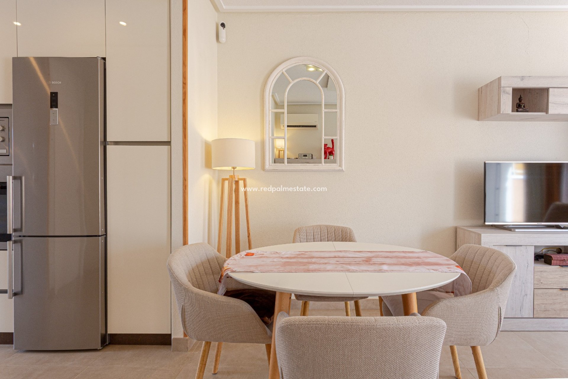 Återförsäljning - Villa -
Orihuela Costa