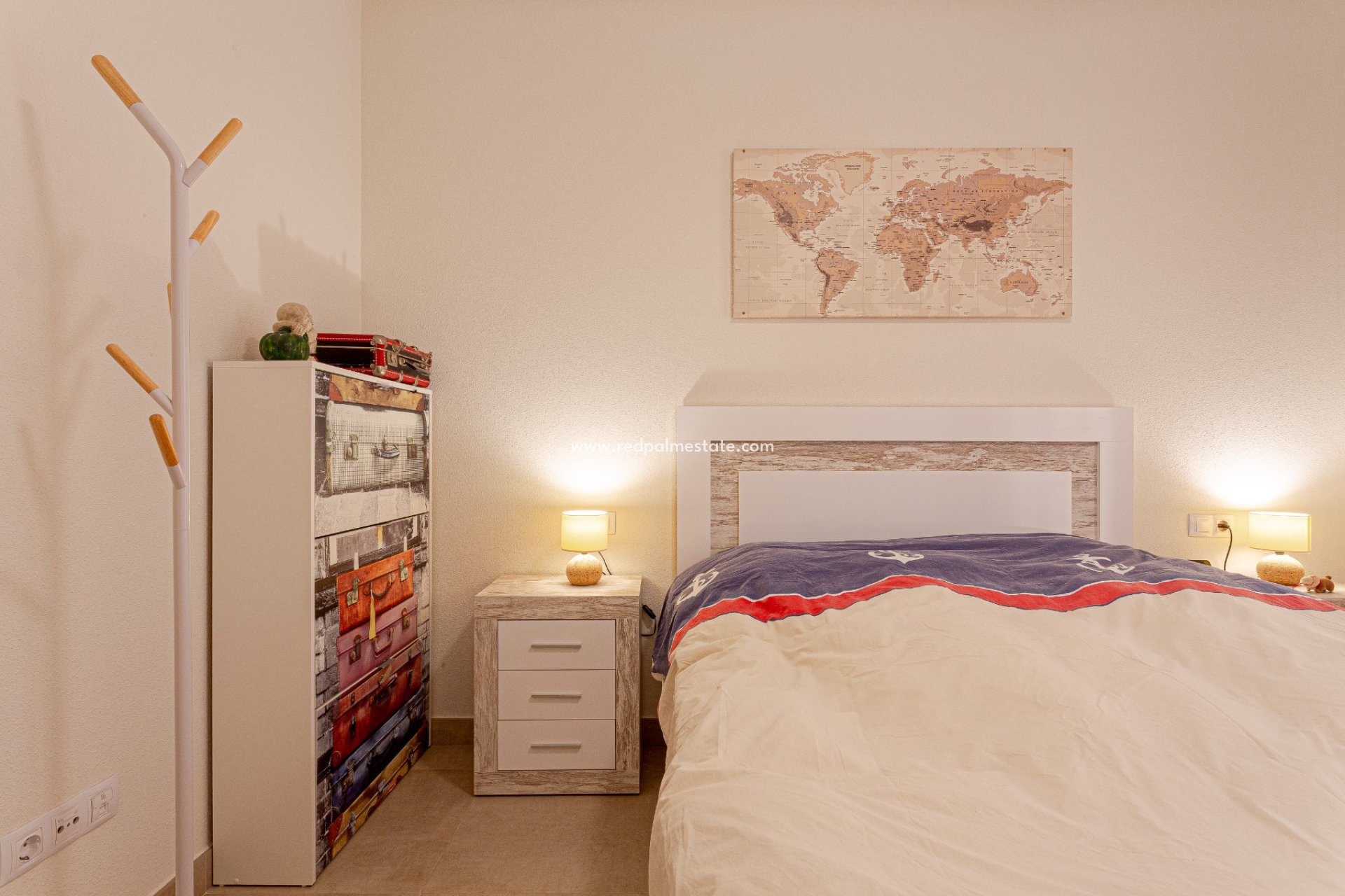 Återförsäljning - Villa -
Orihuela Costa