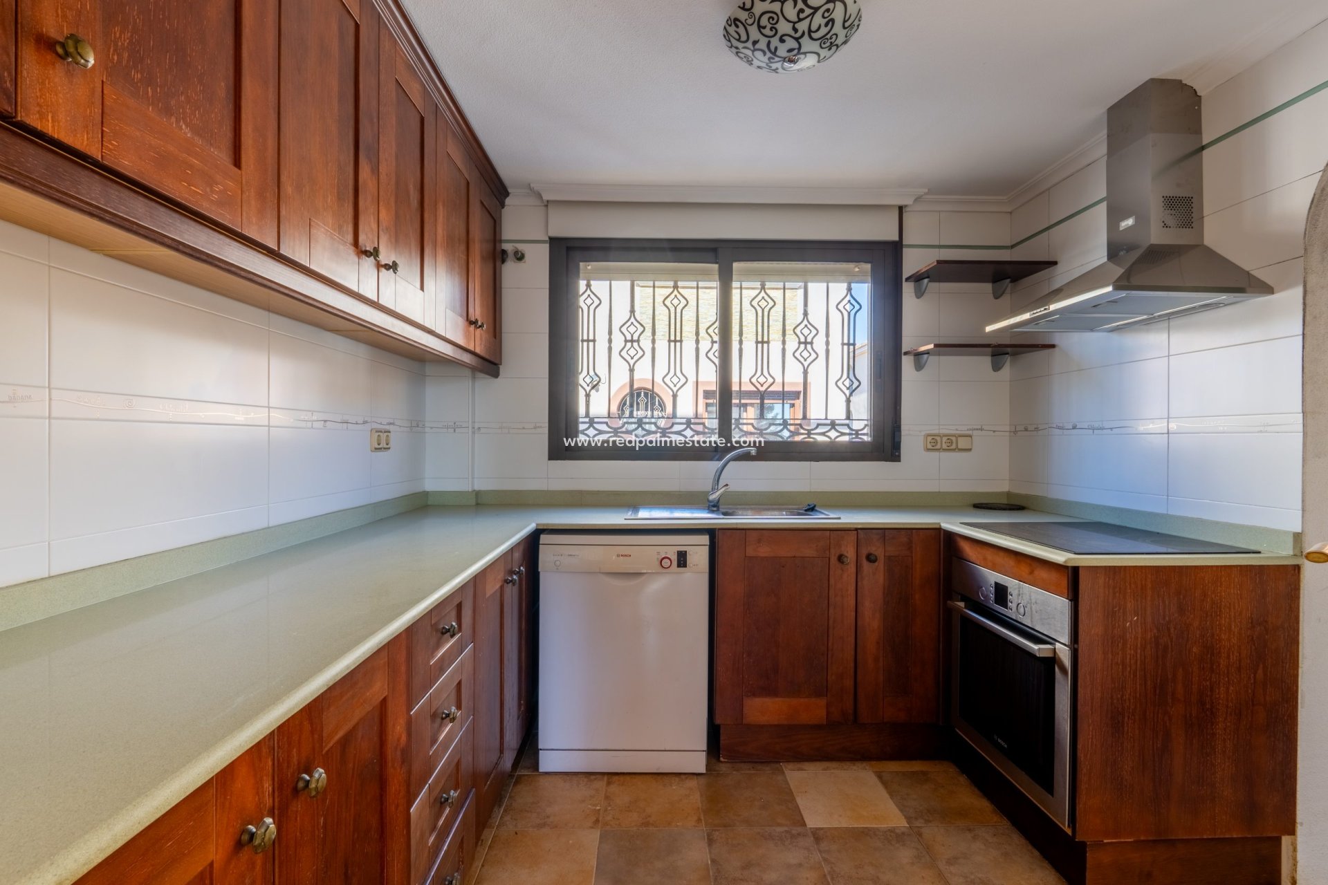 Återförsäljning - Villa -
Orihuela Costa