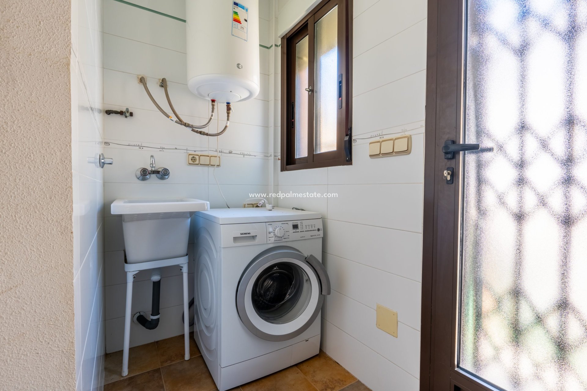 Återförsäljning - Villa -
Orihuela Costa